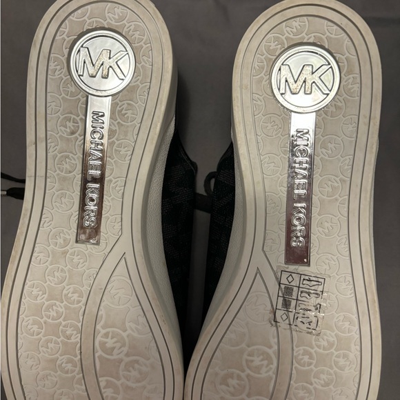 Michael Kors Women's MK Signature Lace-up Black Sneakers - Size 8M - Picture 8 of 8
